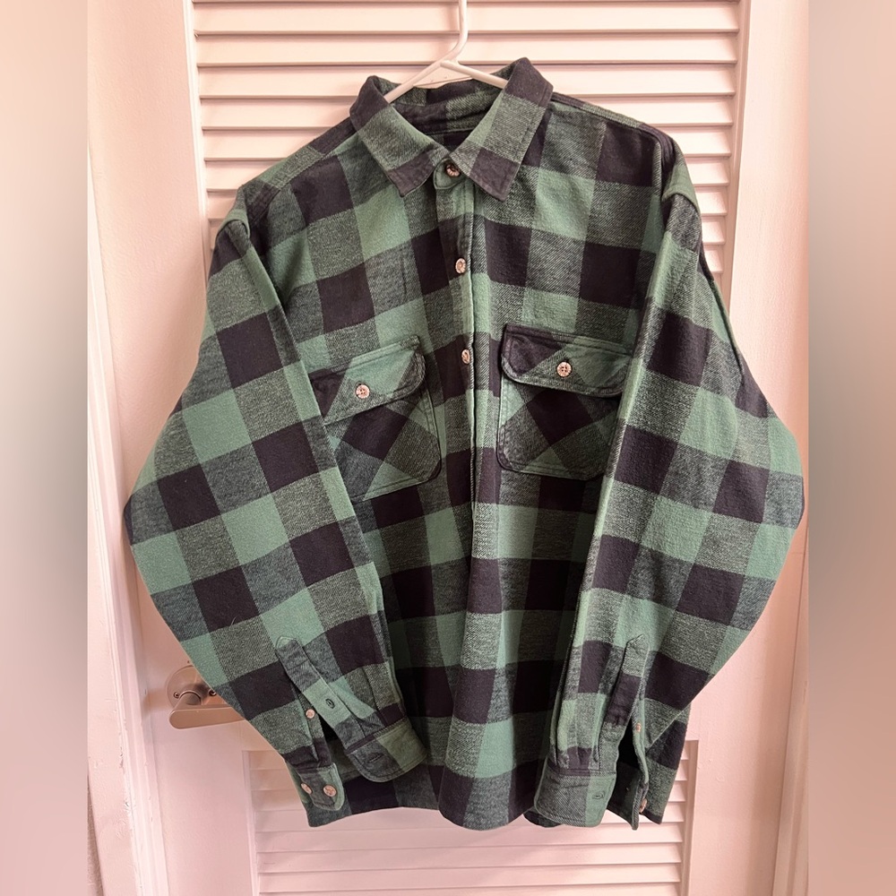 Field & Stream Flannel Green and Black Plaid Button-Up Shirt in XL